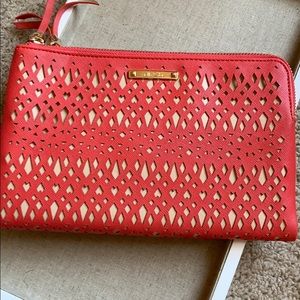 Stella & Dot Double Clutch-Geranium Perf